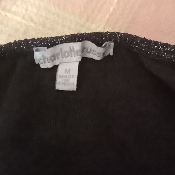 Woman's dress - Picture 4 of 6